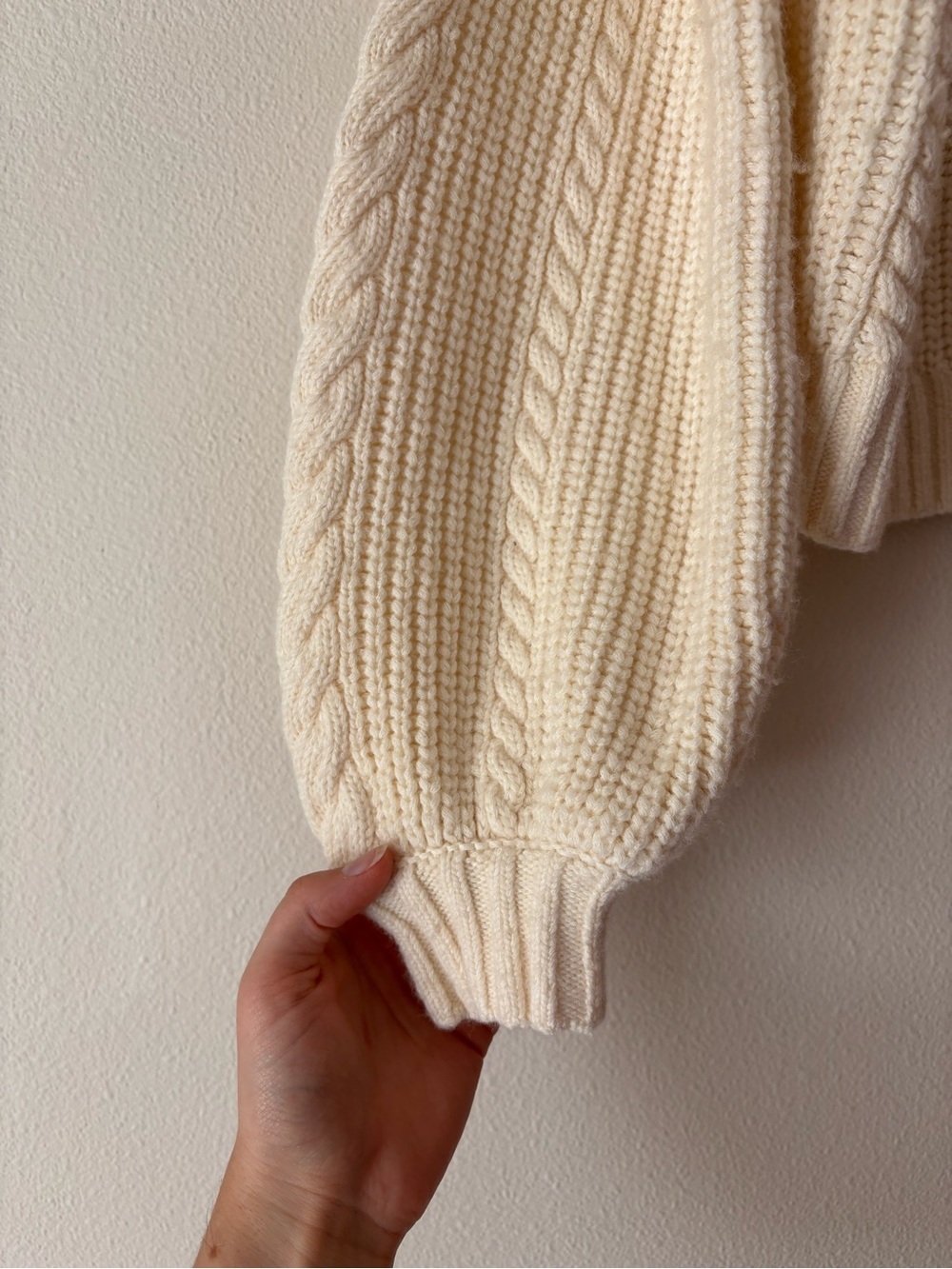 & Other Stories Wool Cream White Cable Knit Button-Up Sweater Cardigan Small - Picture 8 of 10